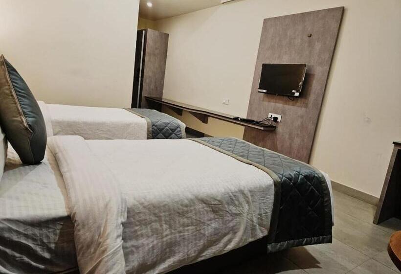 ホテル Sns Regency