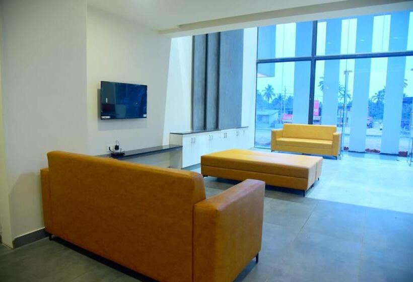 ホテル Sns Regency