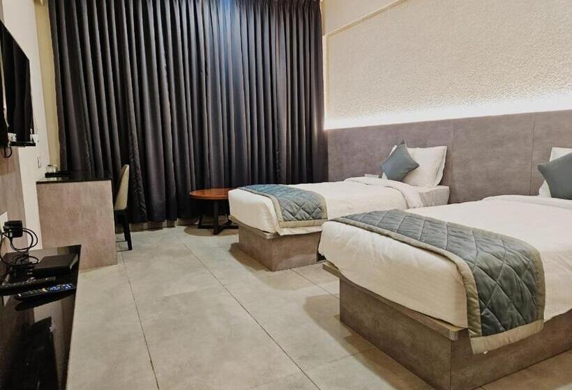 ホテル Sns Regency