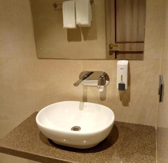 בית מלון כפרי The Haveli Resort