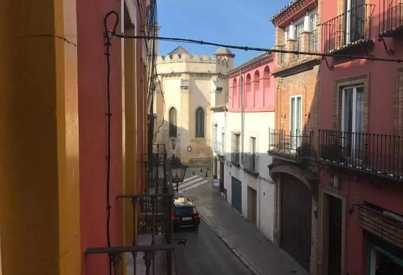 Majatalo Sevilla, View To The City