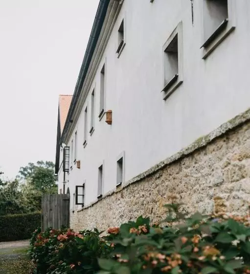 Majatalo Statek Poštolka