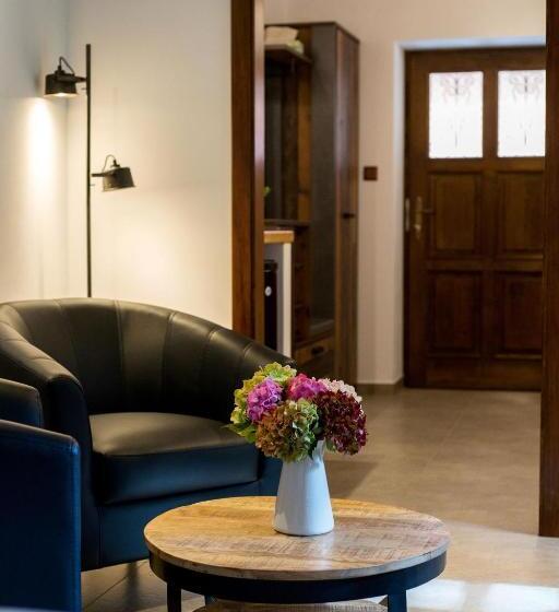 Panzió Statek Poštolka