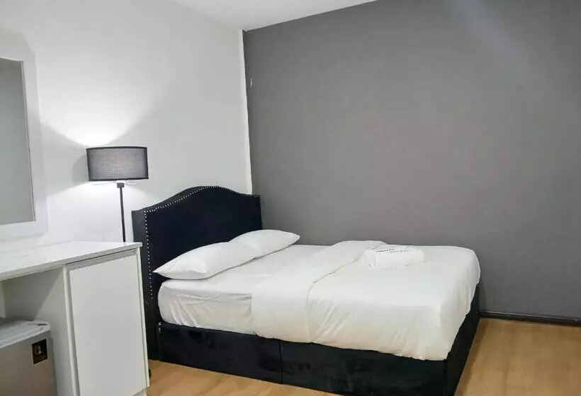 Tz Satellite Hotel, Kota Bharu