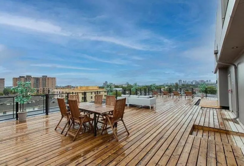 Westview Luxury Suites