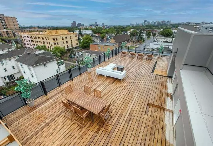 Westview Luxury Suites