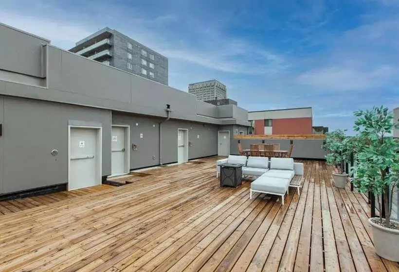 Westview Luxury Suites