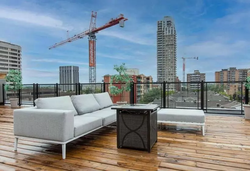 Westview Luxury Suites