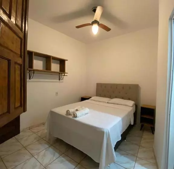 Retkeilymaja Pousada Caminho Do Ribeirão