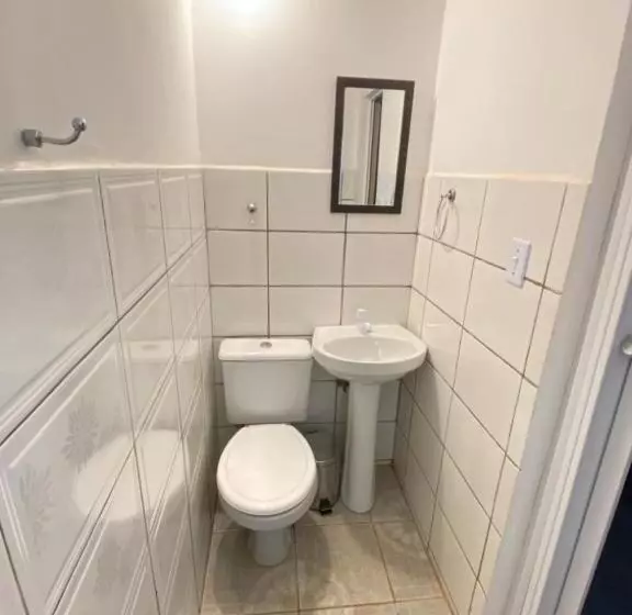 Retkeilymaja Pousada Caminho Do Ribeirão