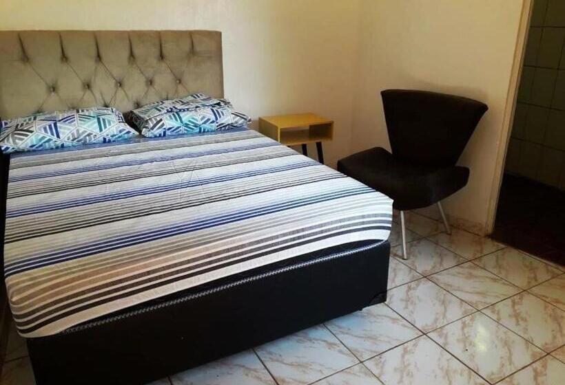 Hostel Pousada Caminho Do Ribeirão