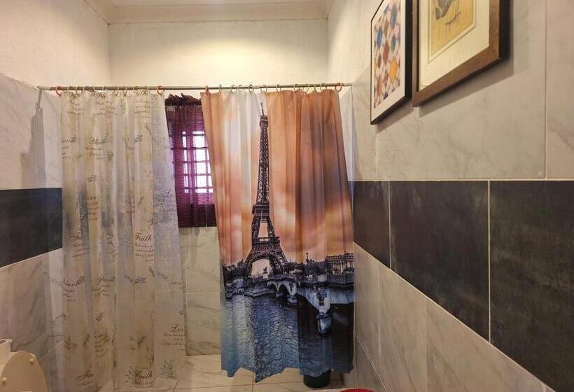 ベッドアンドブレックファースト Cucamonga Ventures