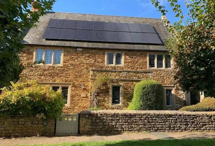 Aamiaismajoitus (B&B) Maple House