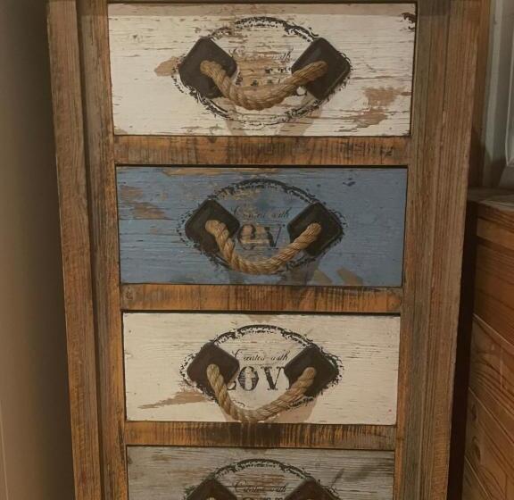 تختخواب و صبحانه Stebucklas