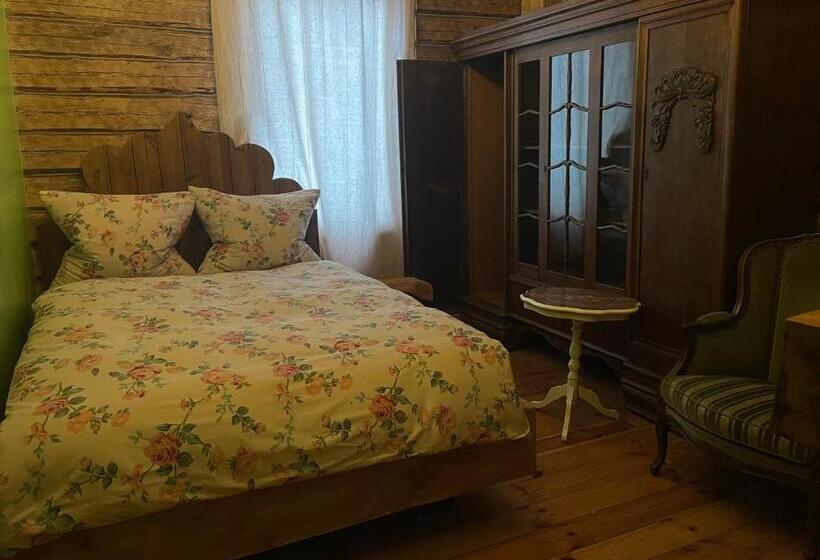 تختخواب و صبحانه Stebucklas