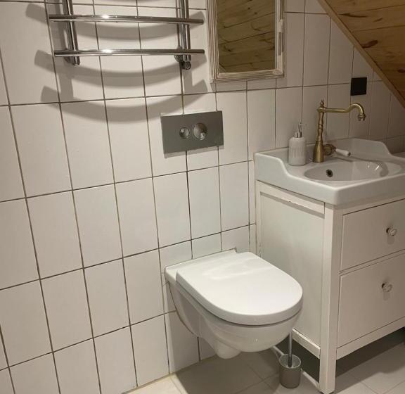 تختخواب و صبحانه Stebucklas