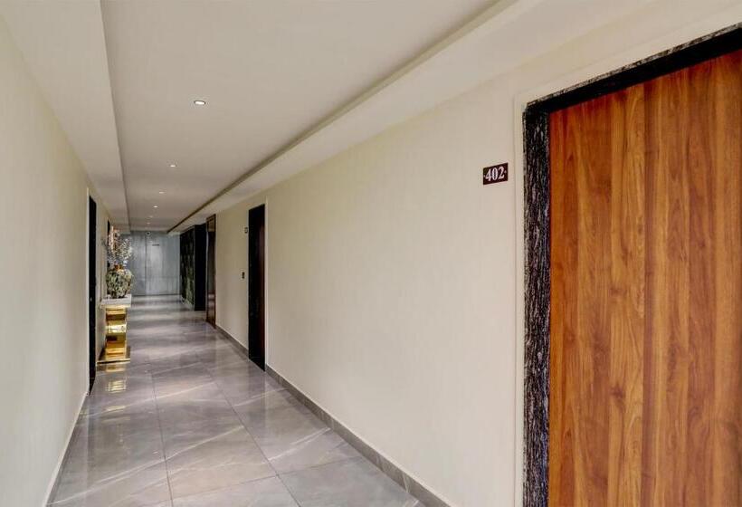 Collection O Hotel Meena Residency