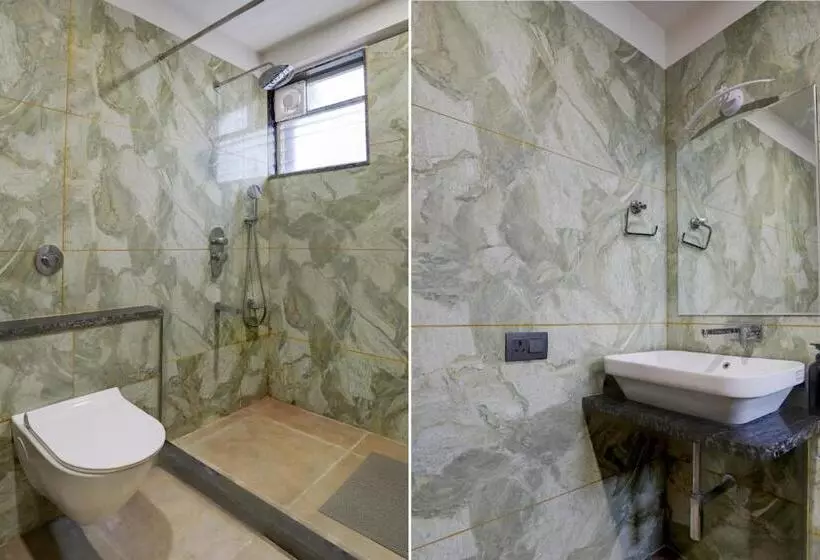 Collection O Hotel Meena Residency