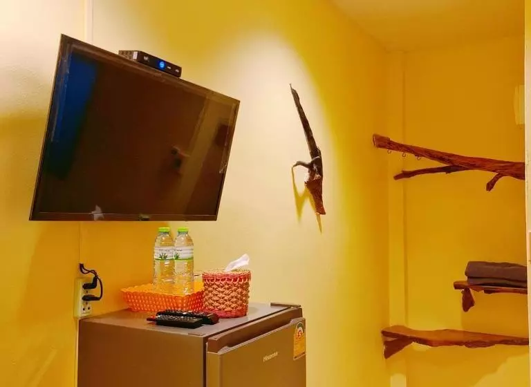 Hotelli โรงแรมวรรณิดา การ์เด้น รีสอร์ท