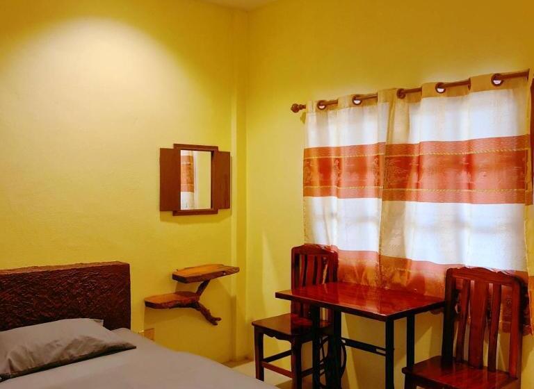 酒店 โรงแรมวรรณิดา การ์เด้น รีสอร์ท