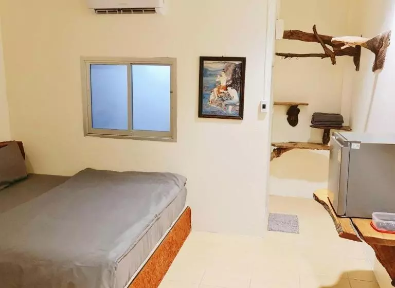 Hotelli โรงแรมวรรณิดา การ์เด้น รีสอร์ท