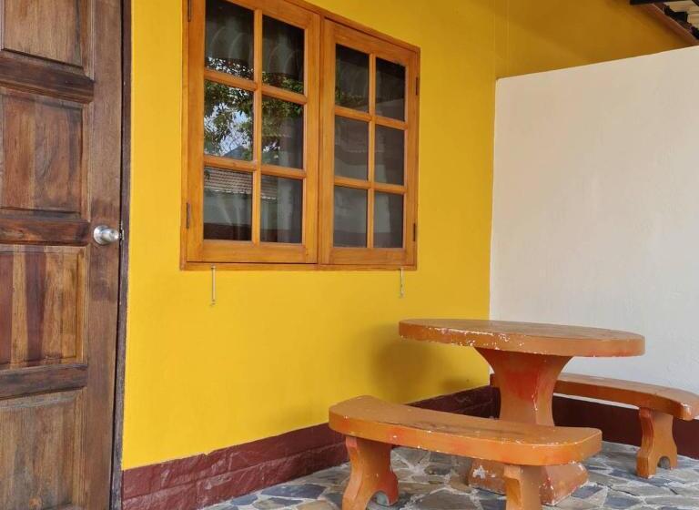 酒店 โรงแรมวรรณิดา การ์เด้น รีสอร์ท