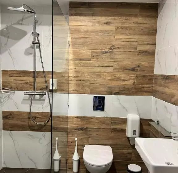 ホテル хмеляр