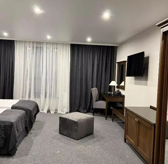 ホテル хмеляр