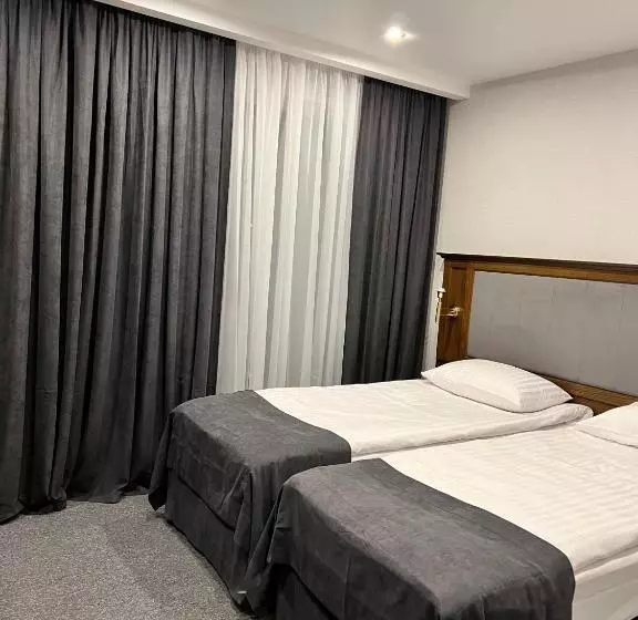 ホテル хмеляр