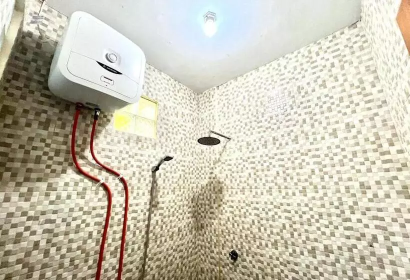 ホテル Belvilla Dedyluminous Near Sunset Beach Tanah Lot