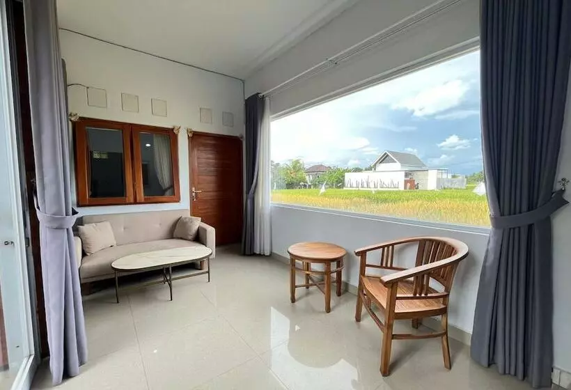 ホテル Belvilla Dedyluminous Near Sunset Beach Tanah Lot