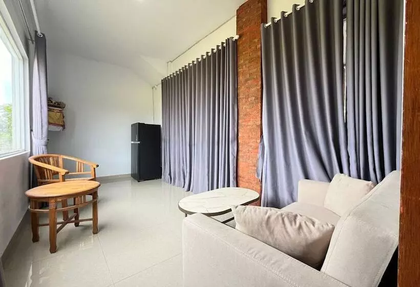 ホテル Belvilla Dedyluminous Near Sunset Beach Tanah Lot