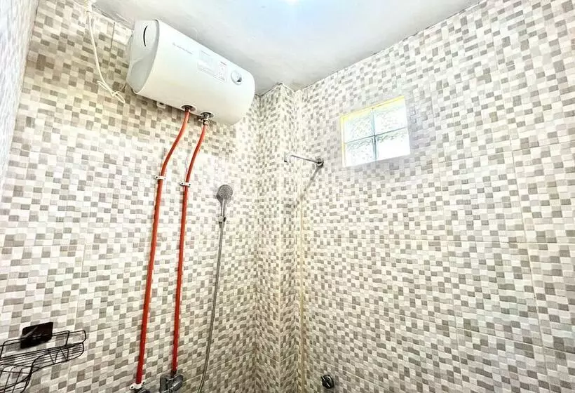 ホテル Belvilla Dedyluminous Near Sunset Beach Tanah Lot