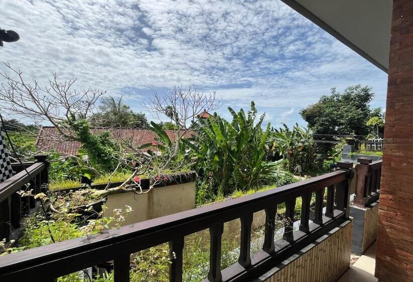 ホテル Belvilla Dedyluminous Near Sunset Beach Tanah Lot