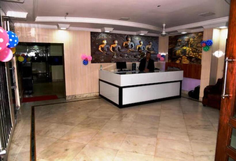 هتل Royal Guest House, Gaya