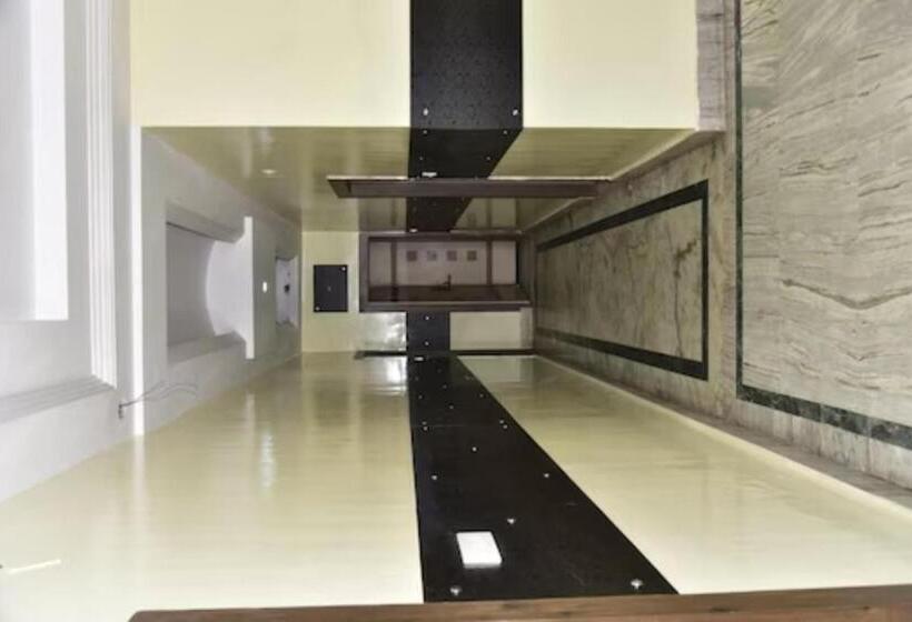 هتل Royal Guest House, Gaya