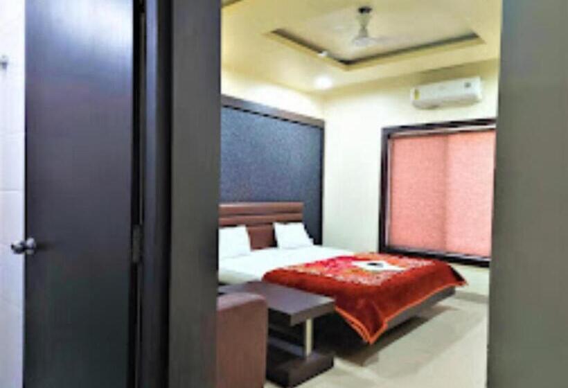 هتل Royal Guest House, Gaya