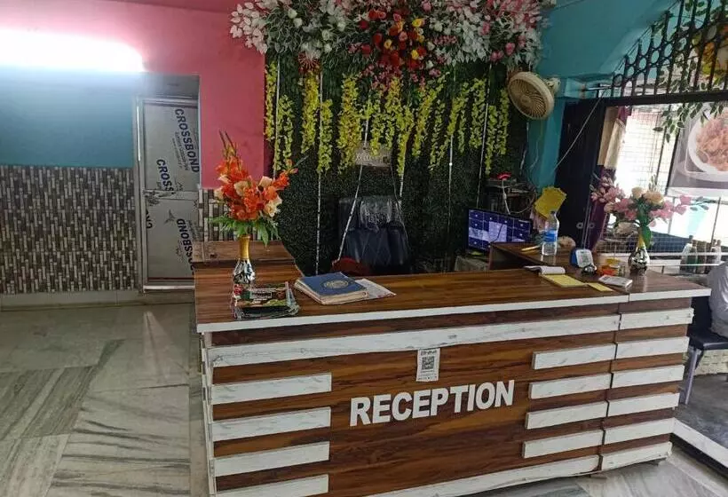 ホテル Spot On Hindustan Dhaba