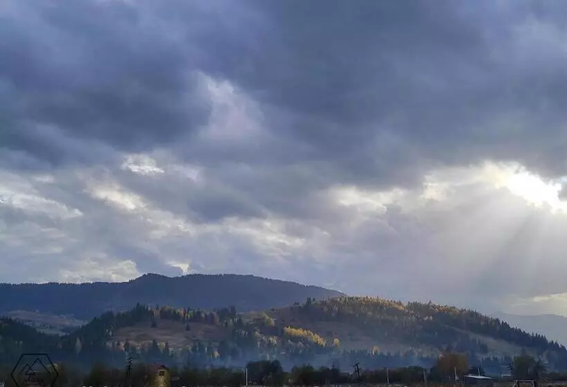 Majatalo Vulyk Guesthouse