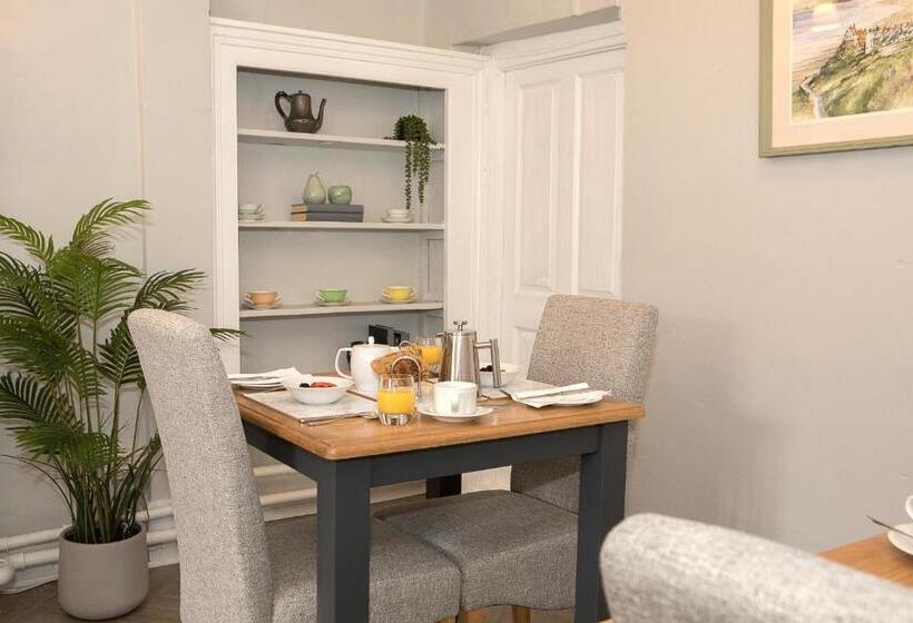 ベッドアンドブレックファースト Bramwood Guest House