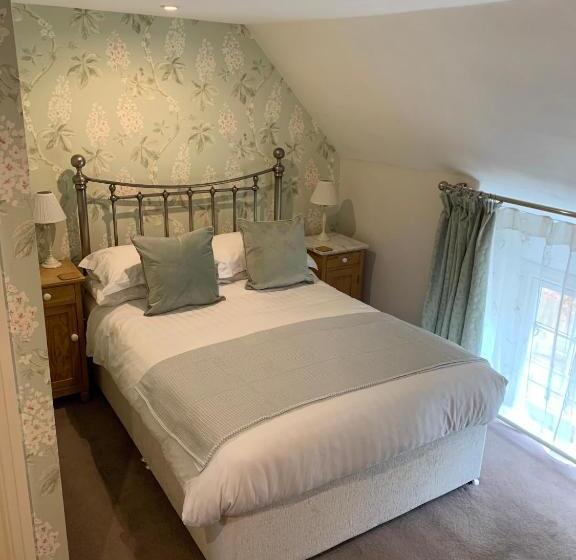 ベッドアンドブレックファースト Bramwood Guest House