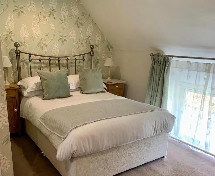 ベッドアンドブレックファースト Bramwood Guest House