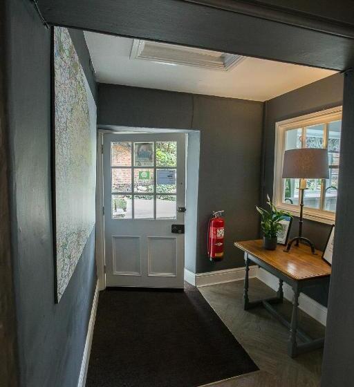 ベッドアンドブレックファースト Bramwood Guest House