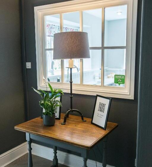 ベッドアンドブレックファースト Bramwood Guest House