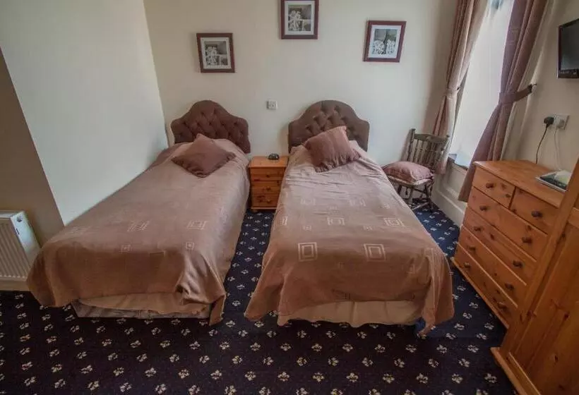 تختخواب و صبحانه Raynscourt Lodge