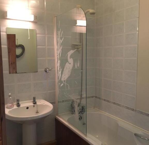 مبيت وإفطار The Stables At Whaplode Manor