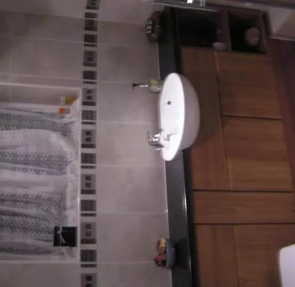 Chimneys B&b Free Night When Available