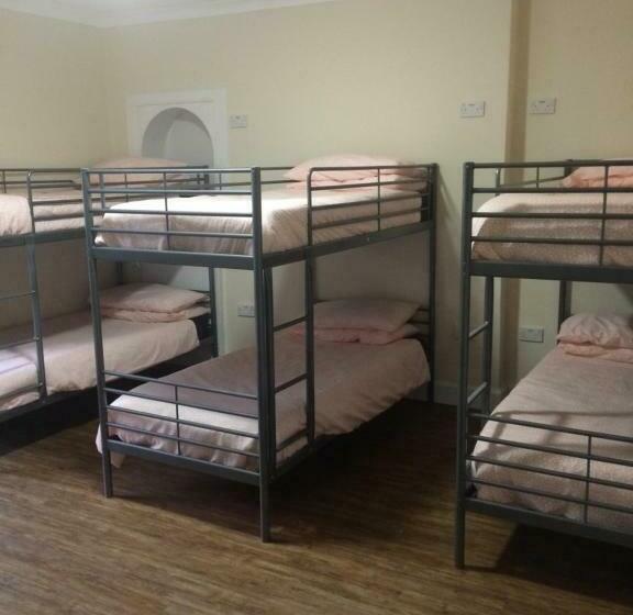 Edinburgh West Side Hostel