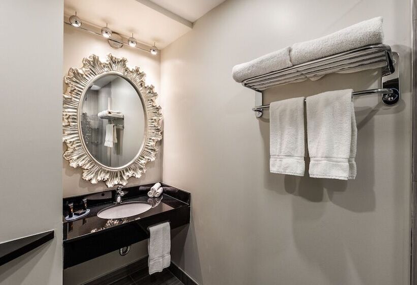 فندق Empire Suites