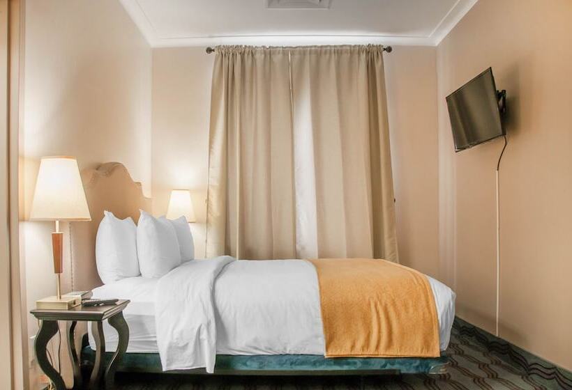 فندق Empire Suites